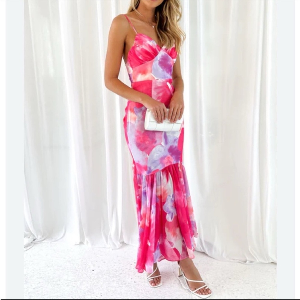 Hello Molly Gorgeous Event Dress - Picture 2 of 7